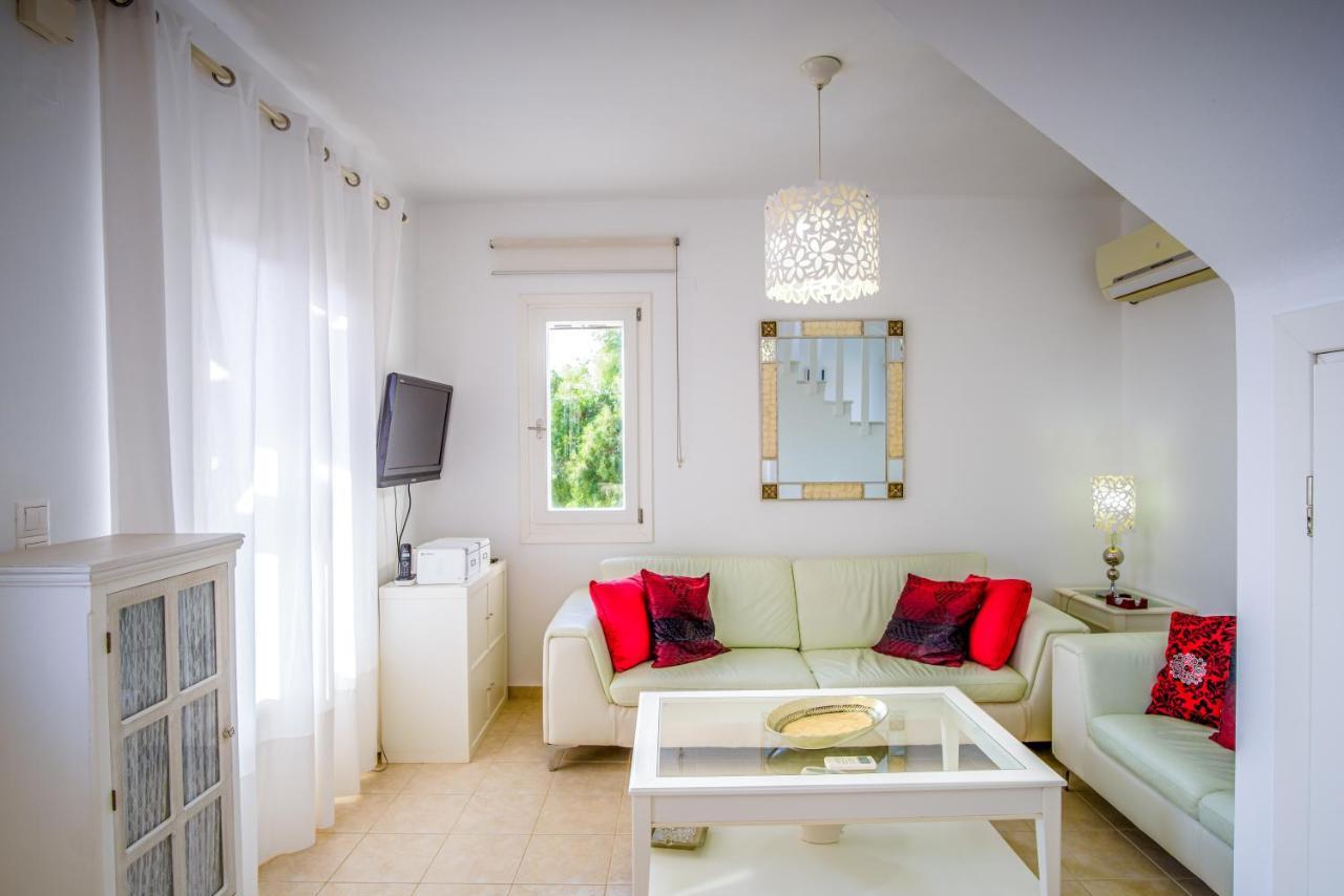 Sea View Villa Megas Gialos - Nites Bagian luar foto
